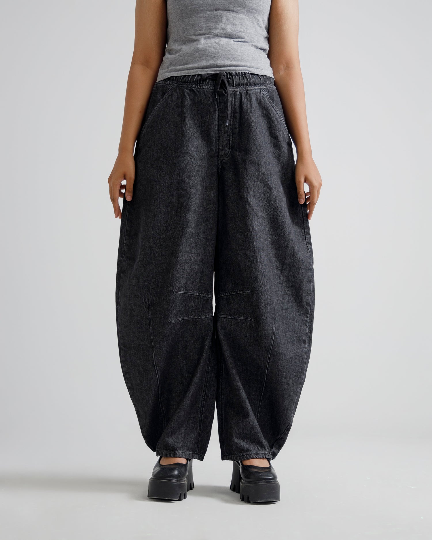 Type 2: 8 Dart Denim Trousers (vintage black)