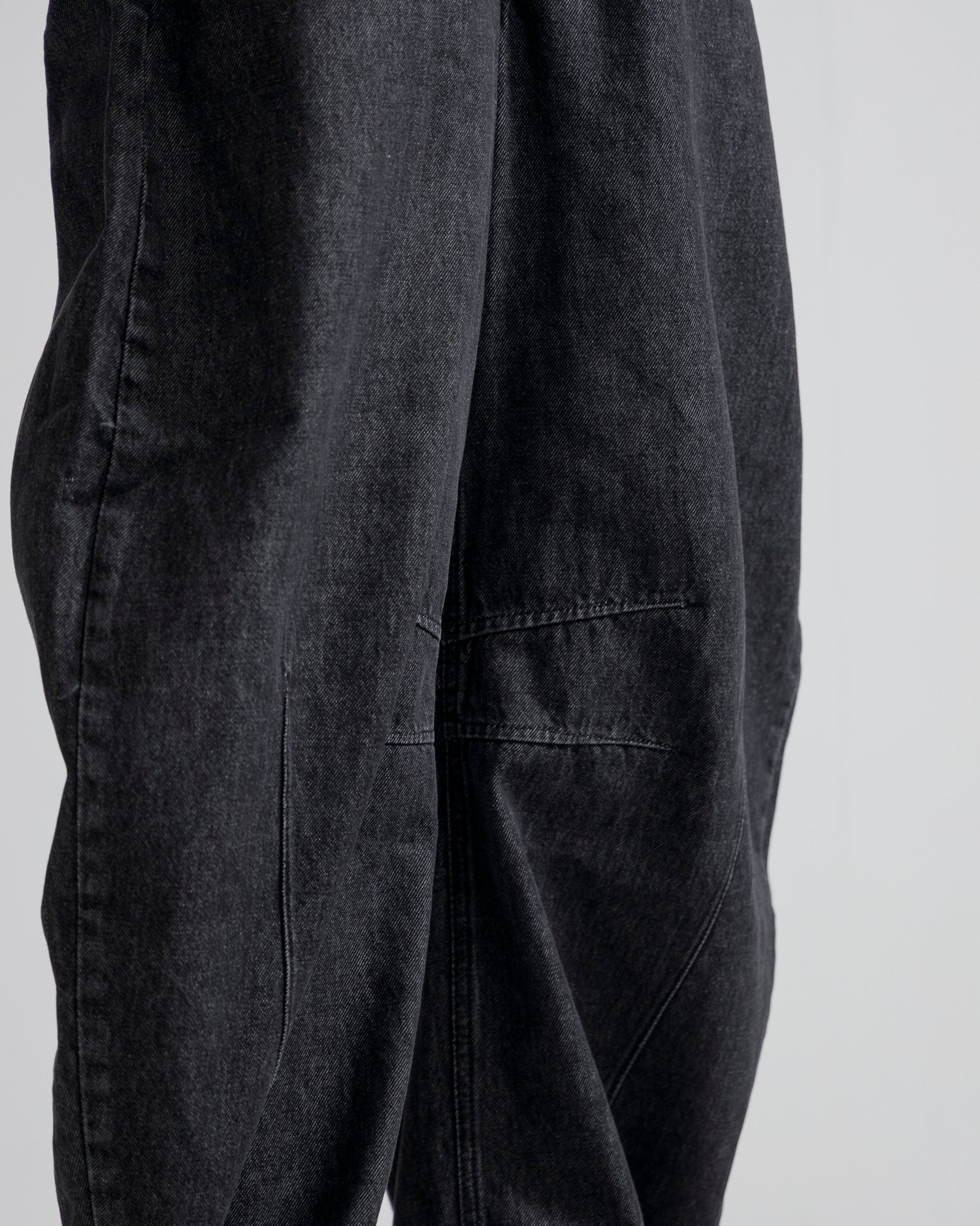 Type 2: 8 Dart Denim Trousers (vintage black)
