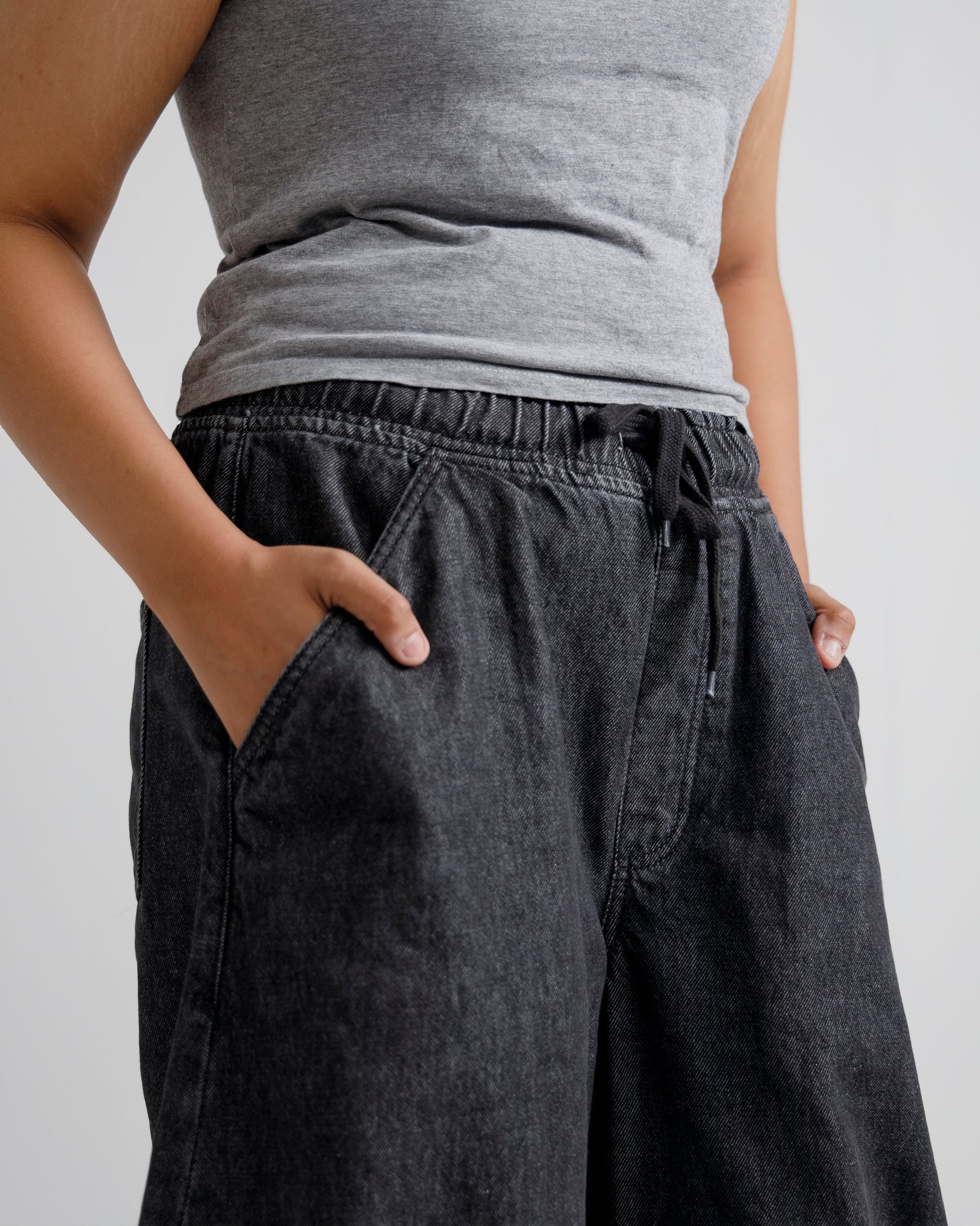 Type 2: 8 Dart Denim Trousers (vintage black)